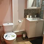 Hébergement de vacances Centre Avec Garage Privé *