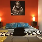 Сasa de vacaciones Centre Avec Garage Privé