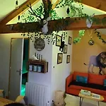 Hébergement de vacances Centre Avec Garage Privé *
