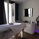 Centre Avec Garage Privé Hébergement de vacances *