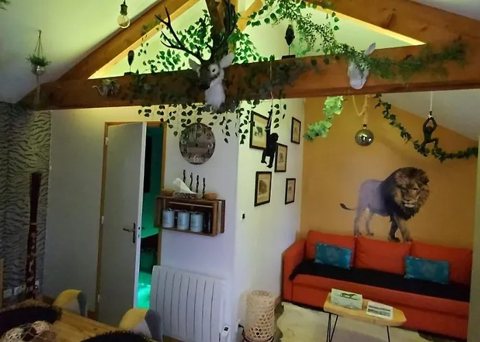 Дом отдыха Centre Avec Garage Prive *